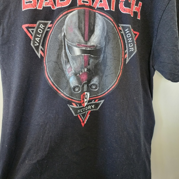 Clone Wars/Bad Batch L black and red shirt. Used good condition - Picture 3 of 4